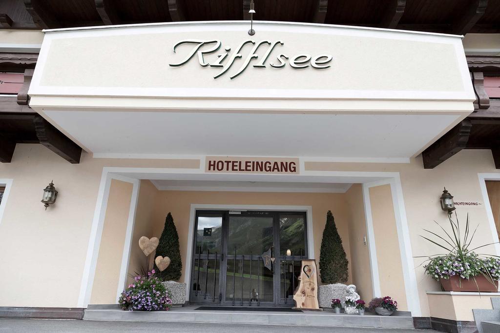 Hotel Garni Rifflsee Sankt Leonhard im Pitztal Exterior foto